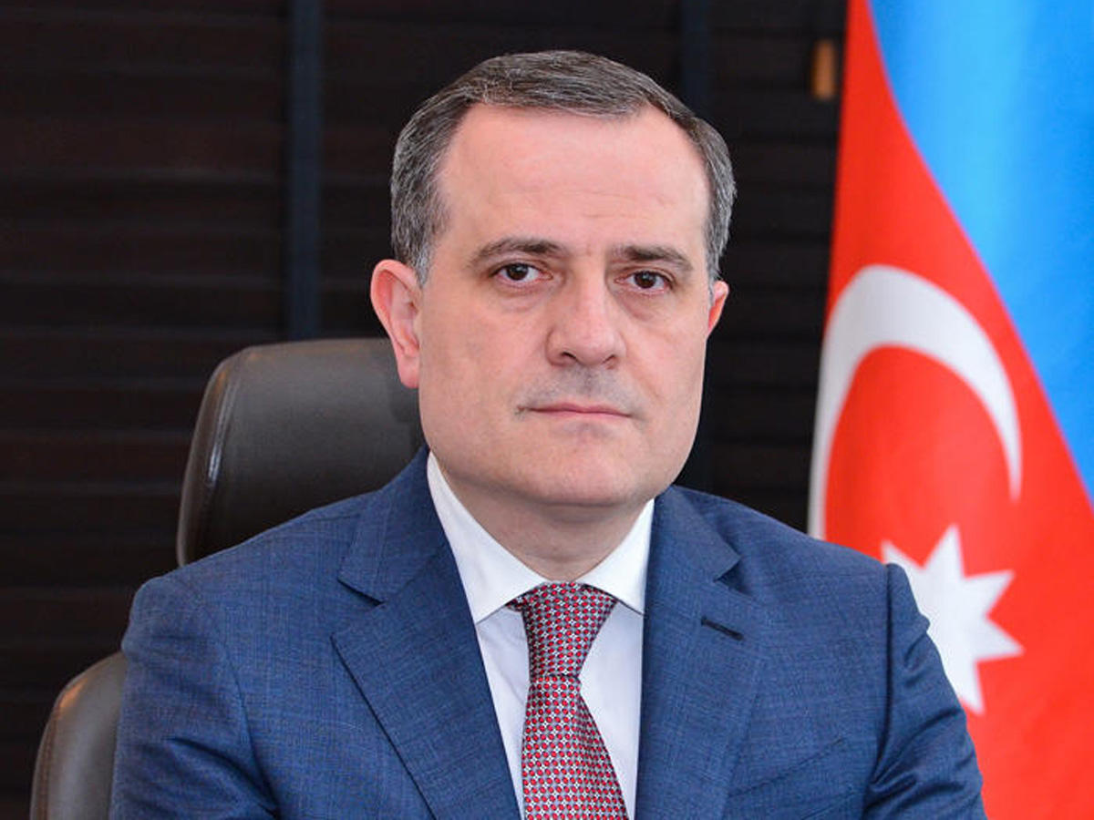 Ceyhun Bayramov Hafiz Paşayevi təbrik edib