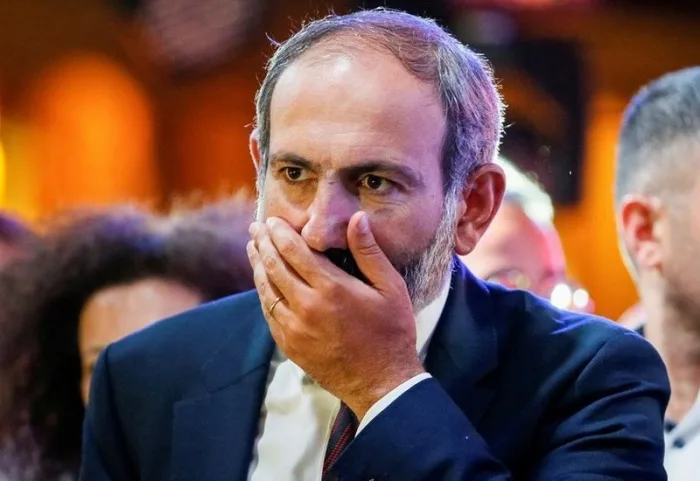 "Ermənistanda yeni AES tikilsin" - Paşinyandan Putinə təklif