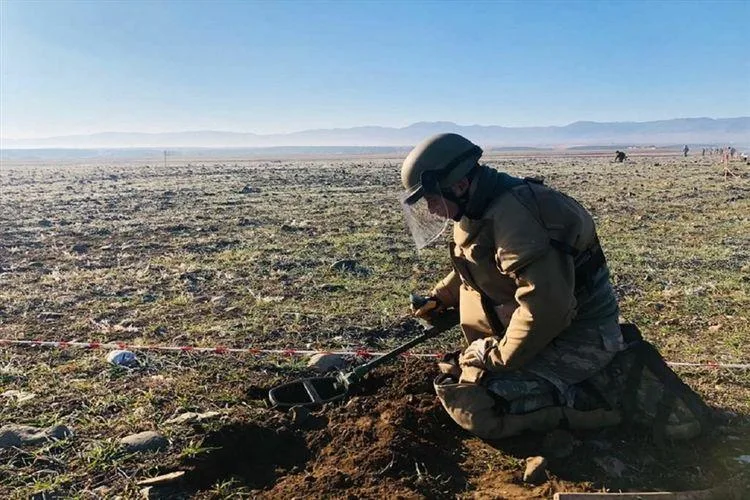 Ərazilərin minalardan təmizlənməsini çətinləşdirən amillər AÇIQLANDI