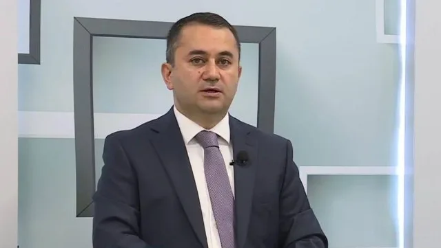 “Ölkədə hamı əxlaqlı imiş, bir o kişidən başqa” - Nazir müşaviri