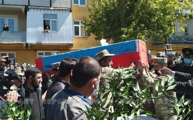 Şəhid Elməddin Vəkilov dəfn olunub - YENİLƏNİB + FOTO