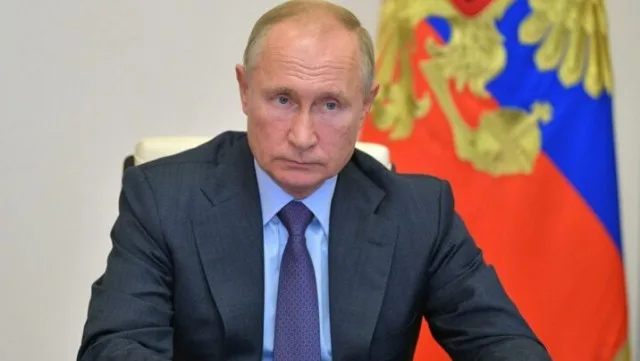 Putin Azərbaycanın mədəniyyət xadimlərini mükafatlandırdı