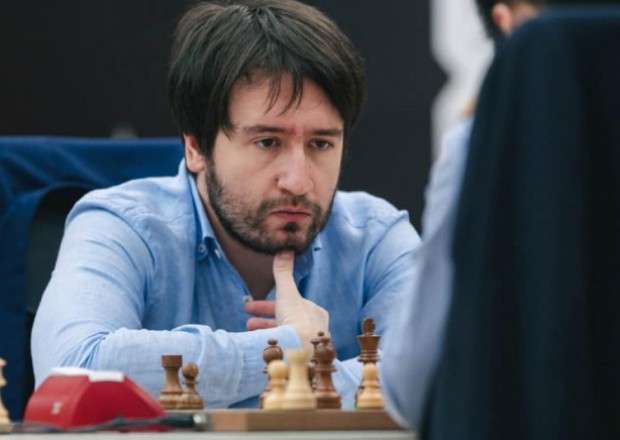 Teymur Rəcəbov Aniş Giriyə qalib gəldi