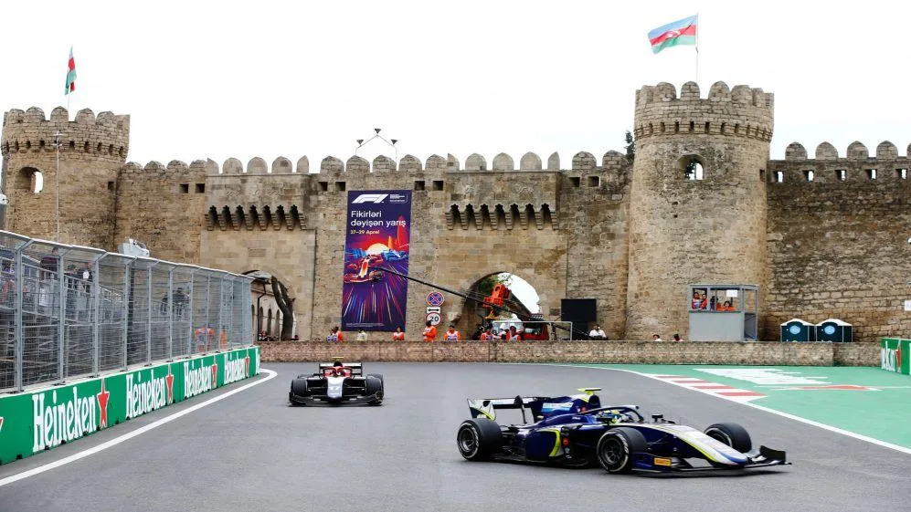 Yol polisi "Formula 1" ilə bağlı sürücülərə müraciət edib