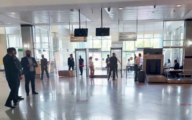 Azərbaycanda aeroportda rəislər əlbəyaxa oldular - Polis müdaxilə etdi