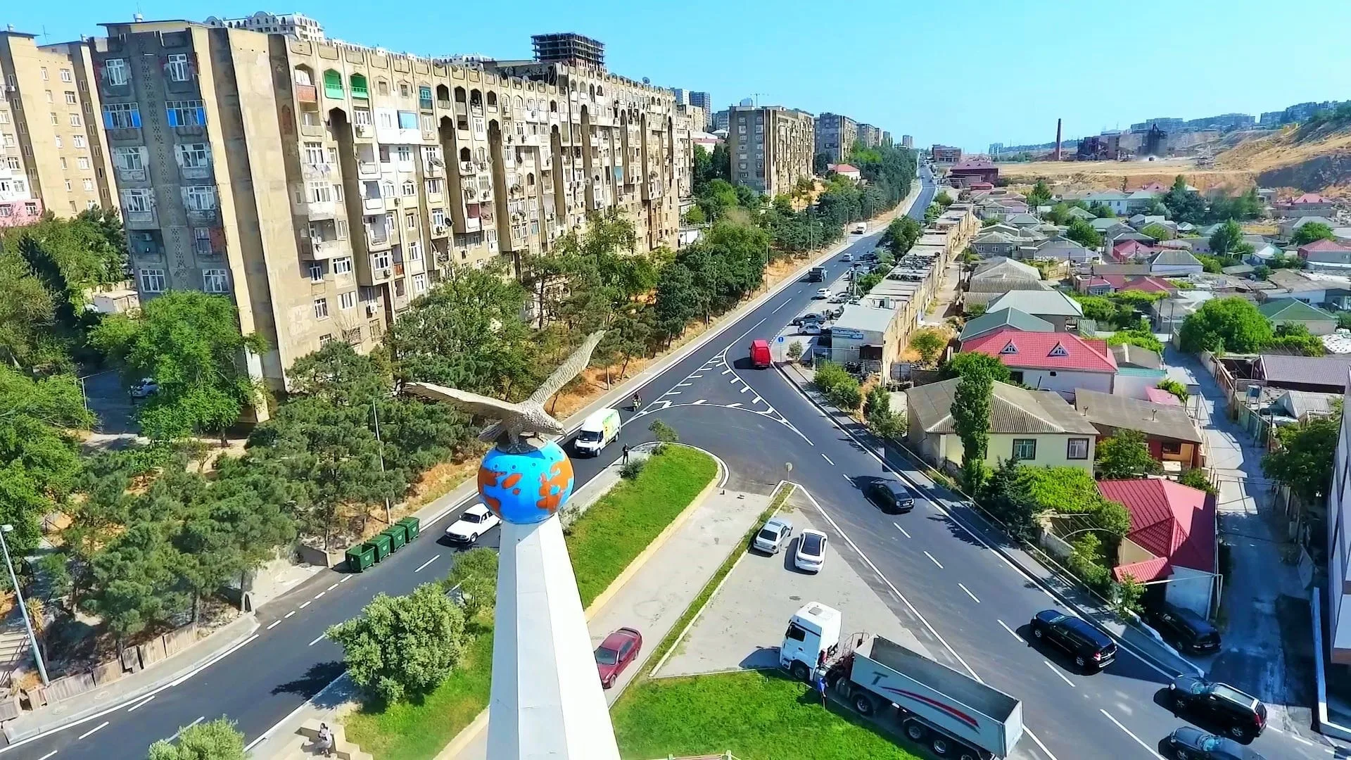 Xətai rayonu Abbas Fətullayev küçəsi əsaslı şəkildə təmir edilib - Foto