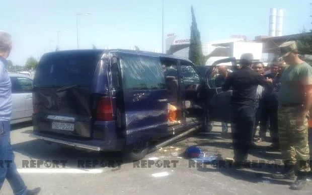 Yevlaxda qadın “Vito”nun altında qalaraq ölüb