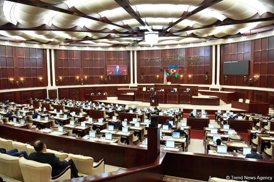 Milli Məclis büdcə layihəsini üçüncü oxunuşda təsdiqləyib