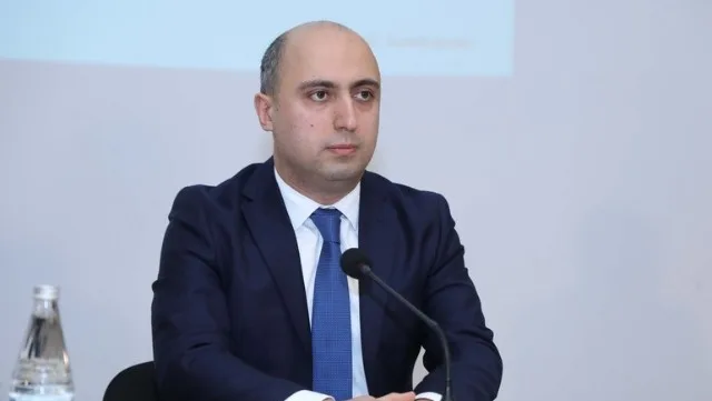 Məktəbi bitirən şagirdlərin sayı açıqlandı