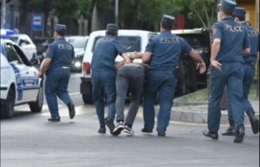 İrəvan polisi Köçəryanın tərəfdarlarını həbs edib