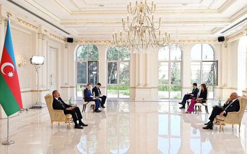 İlham Əliyev İtaliyanın Azərbaycandakı yeni səfirinin etimadnaməsini qəbul etdi - YENİLƏNİB