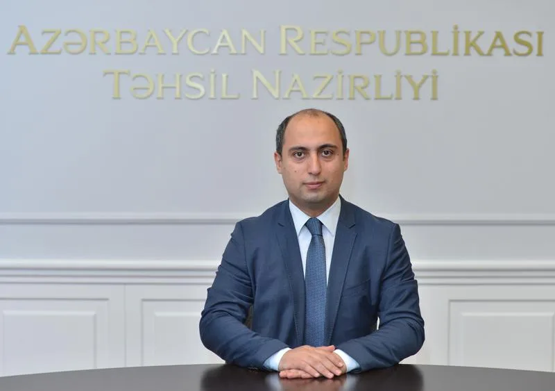 Nazir prorektor olan qayınatanı işdən çıxarıb, yerinə kürəkənini təyin etdi