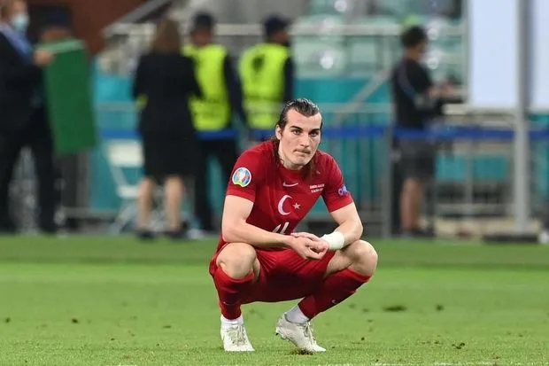 “Real” Serxio Ramosun əvəzinə türkiyəli müdafiəçini gətirir