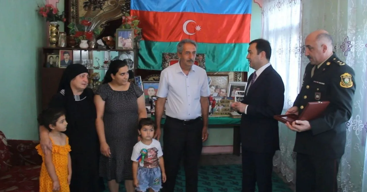 İsmayıllı rayonunda “Qarabağ” ordeni şəhidlərin ailəsinə təqdim edilib