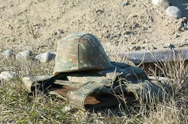 Ermənistanda hərbçi əsgər yoldaşını güllələyib