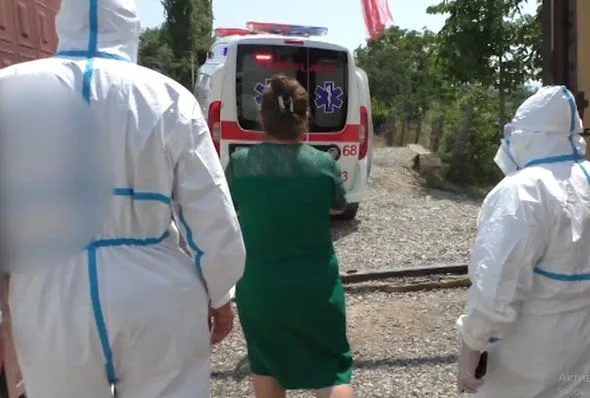Koronavirus xəstəsi oğluna evində toy etmək istədi - FOTO