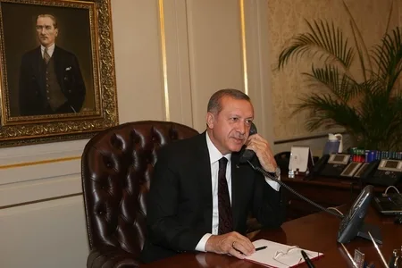Ərdoğan üçtərəfli əməkdaşlıq formatını müzakirə edib