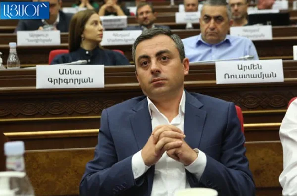 "Xalqın Səsi" üçüncü cəhddə vitse-spiker oldu