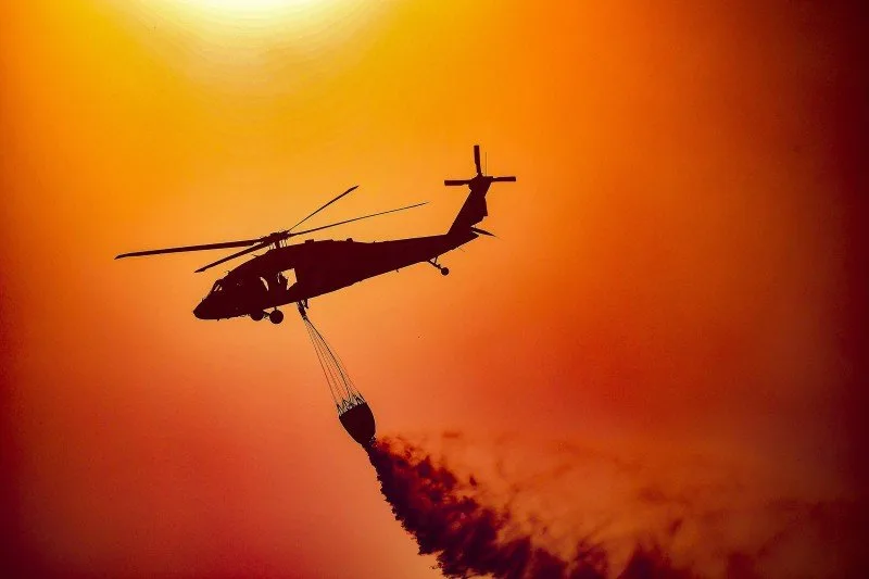 Oğuzda meşə yanğınının söndürülməsinə helikopter cəlb olunub