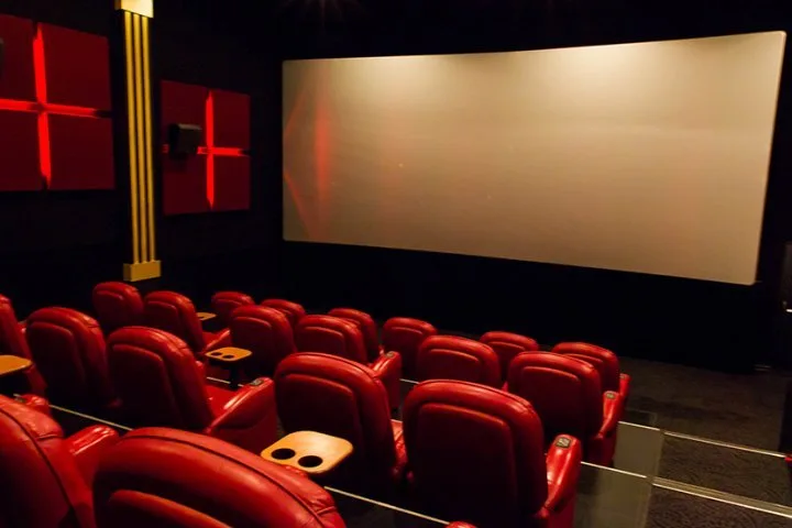 Teatr və kinoteatrların açılması ilə bağlı - RƏSMİ AÇIQLAMA