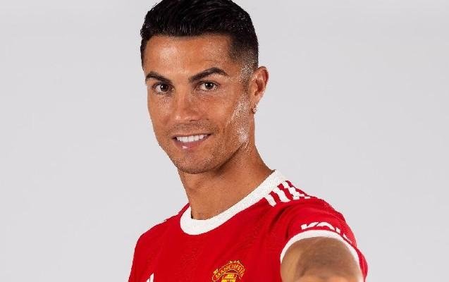 Ronaldo: "Mançester Yunayted"ə keçdiyim üçün şadam"