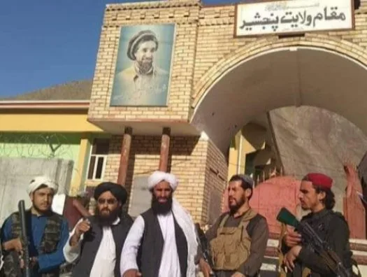 Taliban Pəncşir aslanının məqbərəsini ələ keçirdiyini iddia edir - Video
