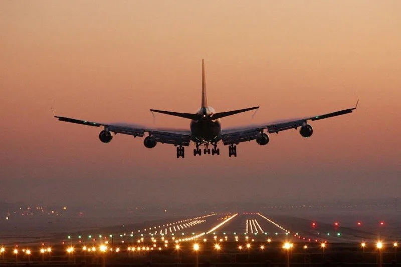 Rusiyada "Boeing 767" təyyarəsi qəza enişi edib