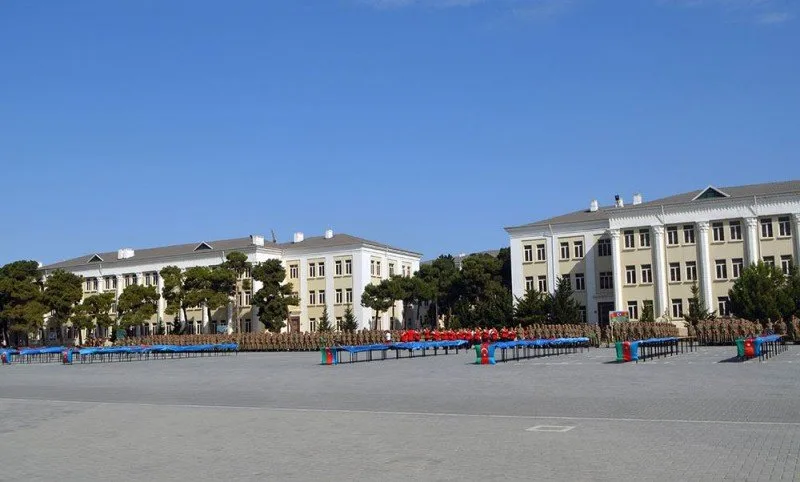 Ali Hərbi Məktəbdə andiçmə mərasimi keçirilib