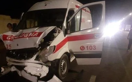 Bakıda təcili tibbi yardım maşını qəzaya uğradı