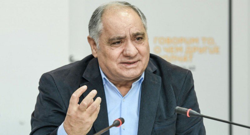 "Xankəndinə", yoxsa "Xankəndiyə"? - PROFESSOR AÇIQLADI
