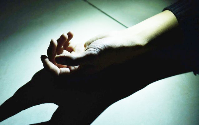 Bakıda mənzildə kişi meyiti tapıldı