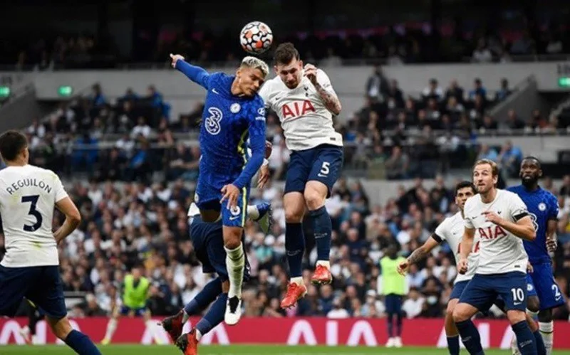 Tarixdə ilk dəfə başla oyunun qadağan olunduğu futbol matçı keçiriləcək
