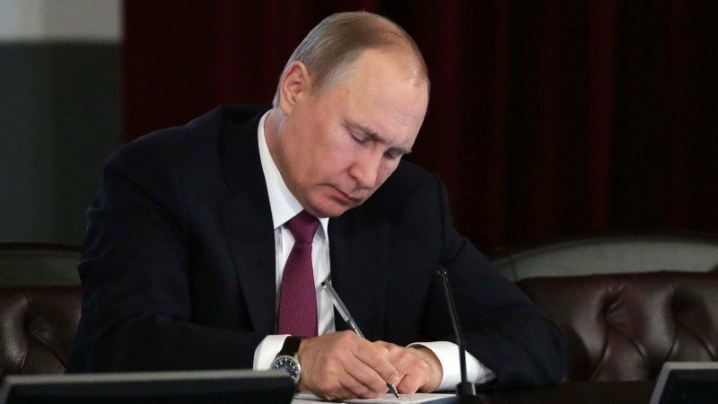 Putin Aqasandyana yeni VƏZİFƏ VERDİ