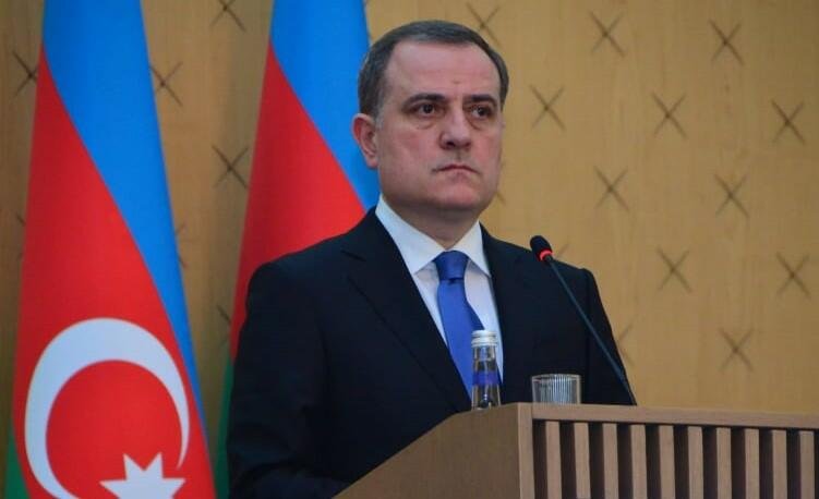 Ceyhun Bayramov Fransa XİN başçısı ilə görüşdü