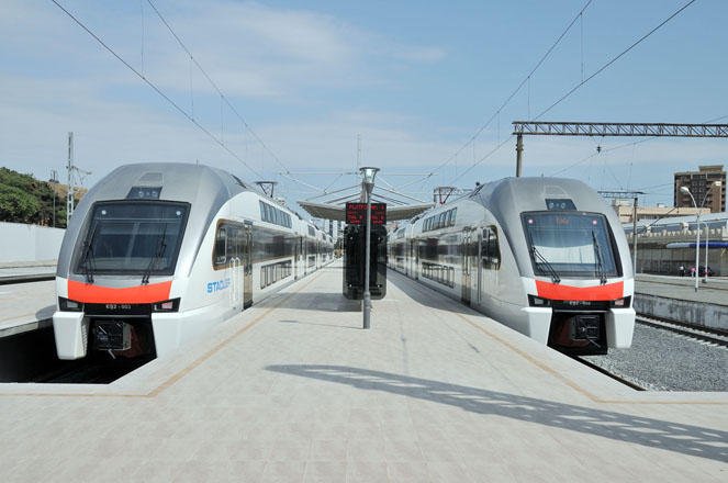 Bakı-Sumqayıt qatarı həftəsonları da işləyəcək