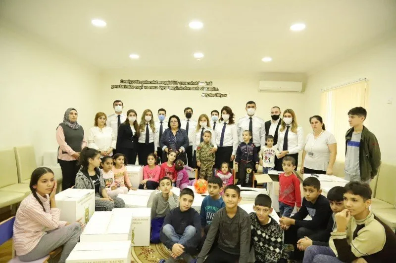 Prokurorluq əməkdaşları uşaq evlərini ziyarət ediblər - FOTO