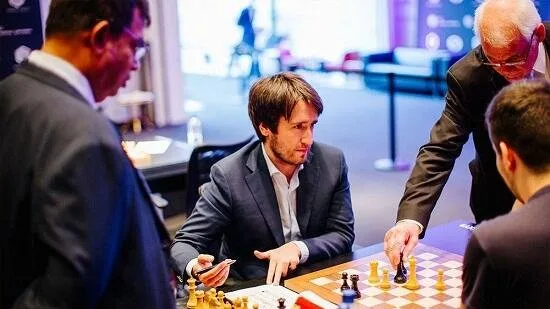 Teymur Rəcəbov Aronyana qalib gəldi