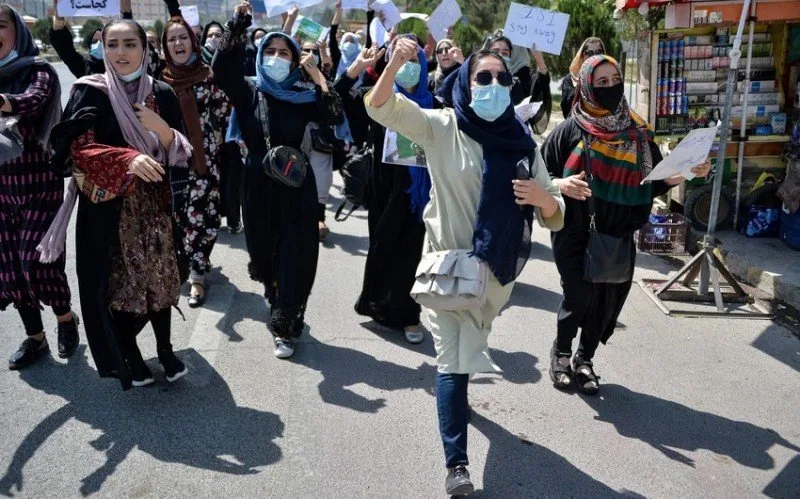 Əfqanıstanda qadınlar etiraz aksiyası keçirdilər
