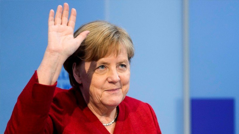 Merkel 25 min avro pensiya alacaq