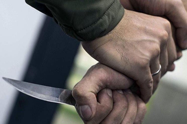 Saatlıda iki qardaş bıçaqlandı