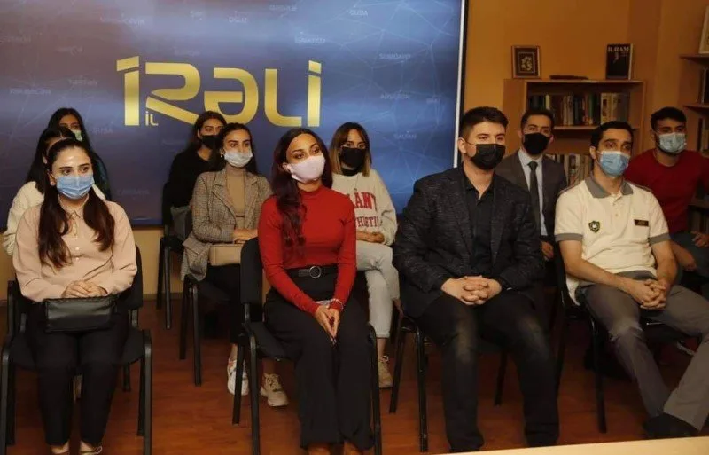 “Gənclərin Siyasi Savadlılığının Artırılması” layihəsi çərçivəsində təlim proqramına start verilib
