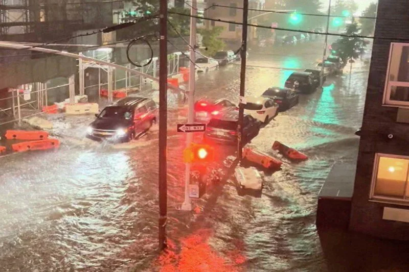 ABŞ-da daşqınlar 4 nəfərin həyatına son qoydu