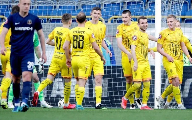 Ukrayna klubunun 11 futbolçusu koronavirusa yoluxdu