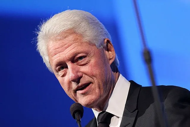 Bill Klinton xəstəxanadan evə buraxıldı
