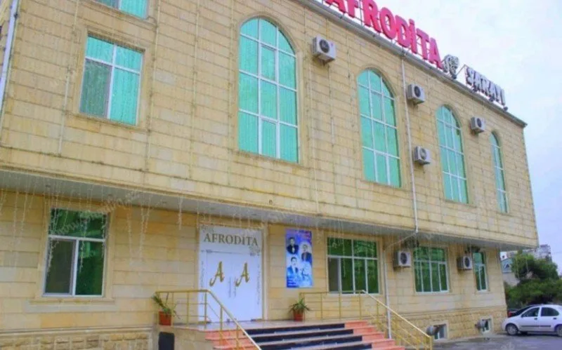 Bakıda şadlıq sarayının rəhbəri cərimələndi