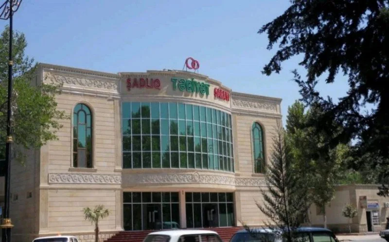 Şənlik mərasimində pandemiya dövrünün tələbləri pozuldu
