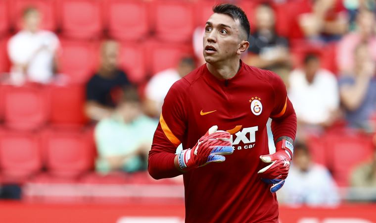 "Qalatasaray"ın qapıçısı millidəki karyerasını bitirir