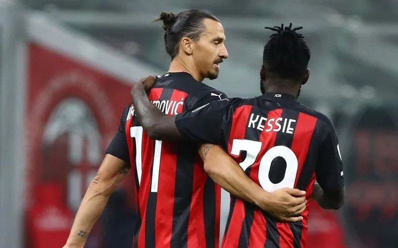 Zlatan İbrahimoviç və komanda yoldaşı irqçiliyə məruz qaldı