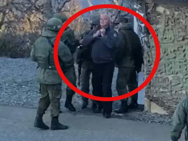 Postumuza qumbara atan ermənini rusiyalı sülhməramlılar belə tutdular - VİDEO