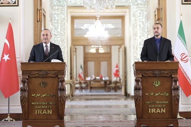 "İrana qarşı birtərəfli sanksiyalar ədalətsizdir" - Çavuşoğlu